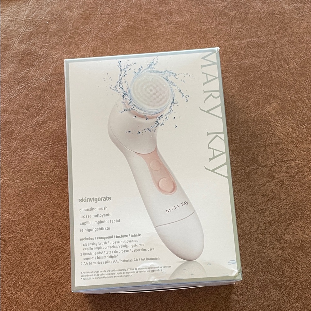 Mary Kay Skinvigorate Facial Brush - White and Pink